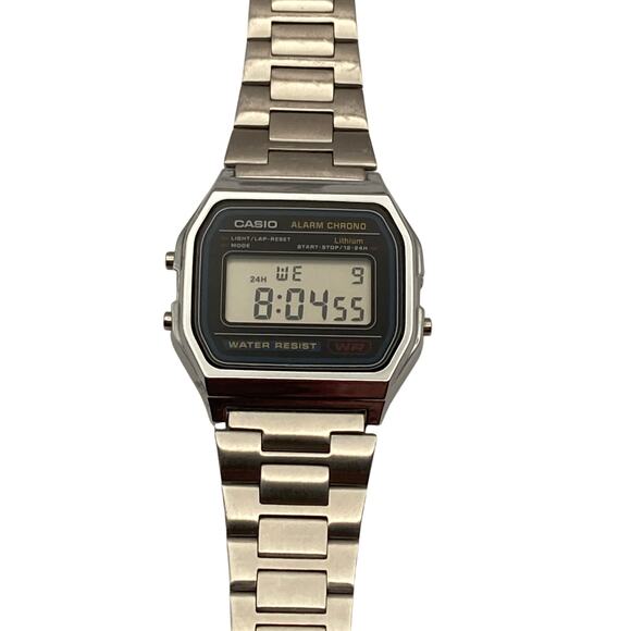 Casio Alarm Chrono Mens Multifunction Watch 33mm Adjustable Band Day Date WR - Picture 1 of 10